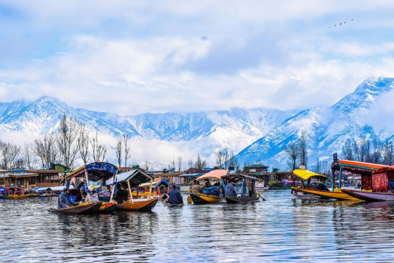 images/trending/Kashmir Tour Package 1.jpg